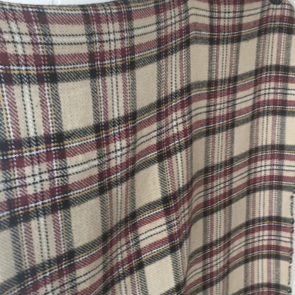 Reversible Ladies shawl - Picture 3 of 10